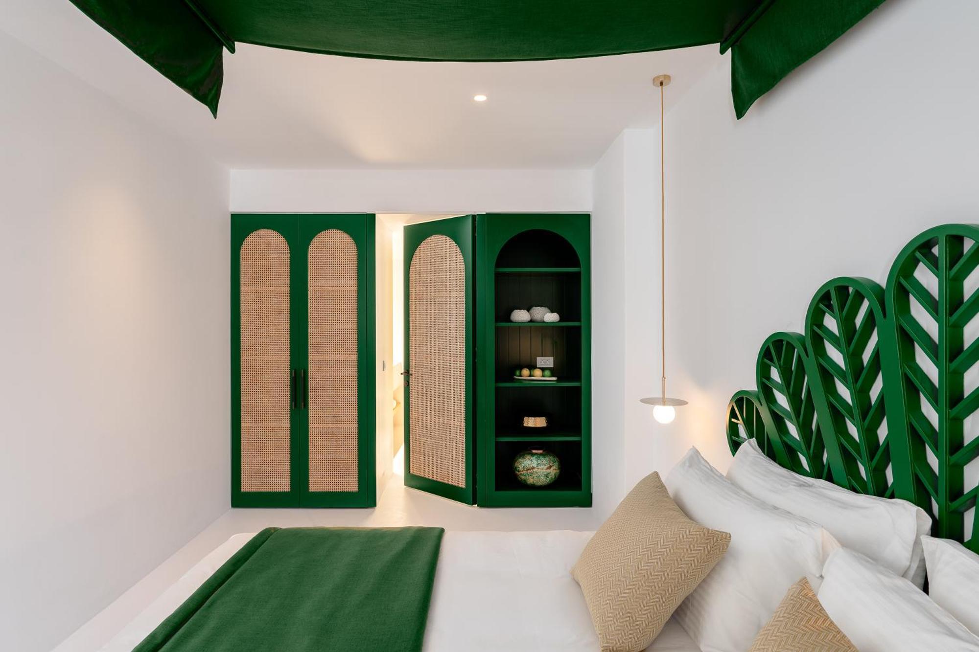 Croco Mykonos 5* Tourlos