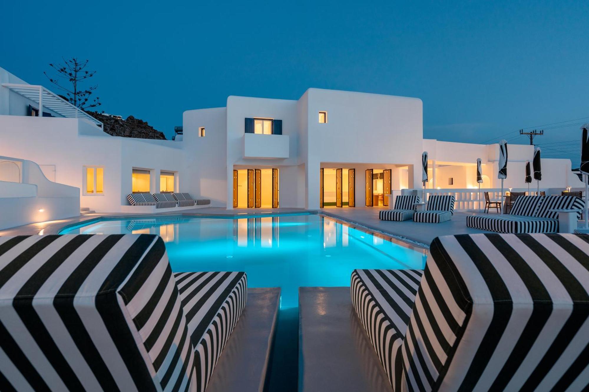 Croco Mykonos 5* Tourlos