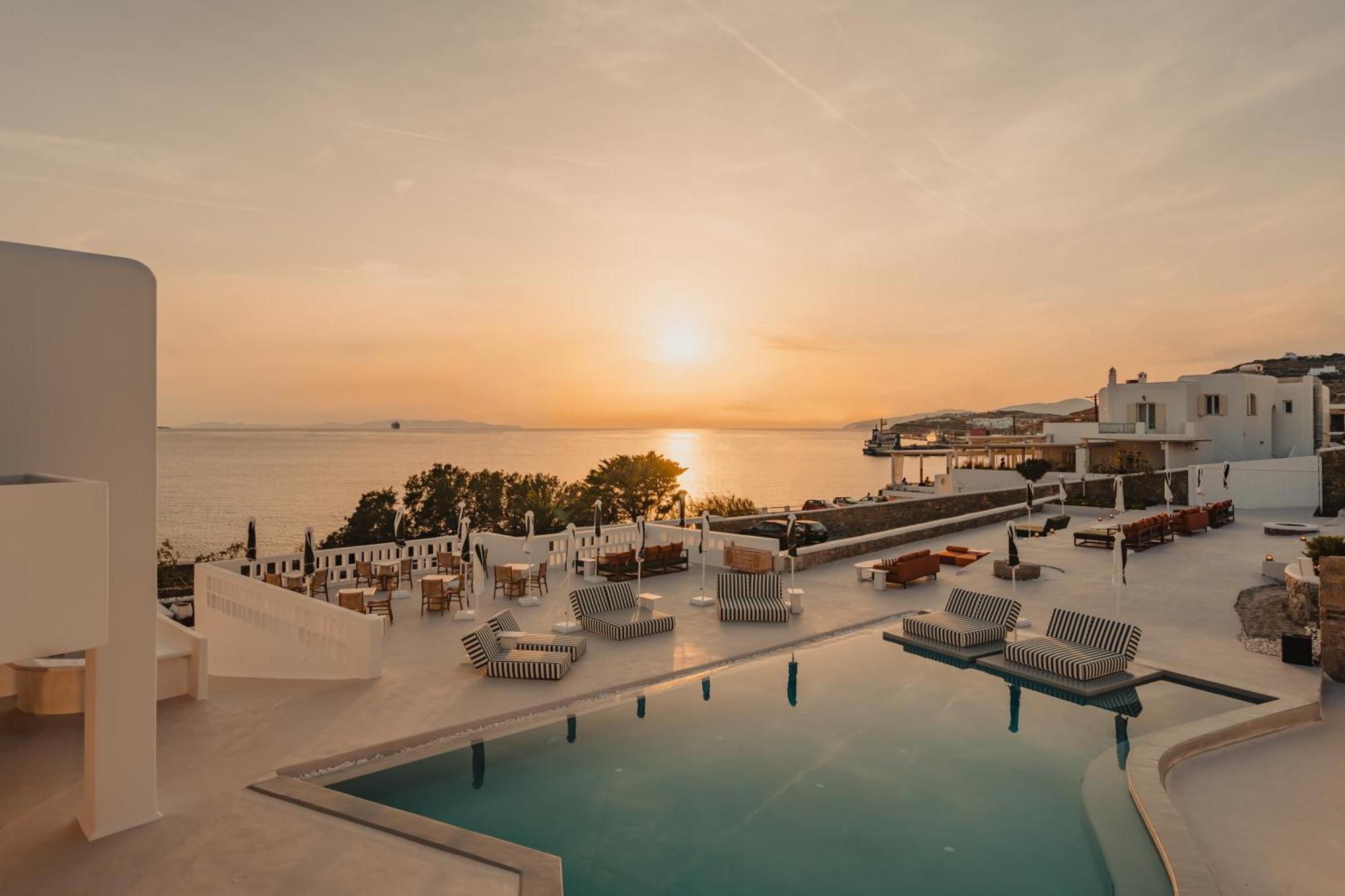 Croco Mykonos 5* Tourlos